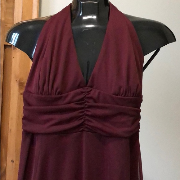 La Chateau Burgundy Dress - Picture 3 of 7